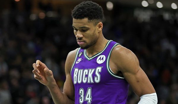 Use the Caesars Sportsbook promo code LABSNEWSDYW to sign up and bet on Giannis Antetokounmpo and the Cavs vs. Bucks NBA matchup.