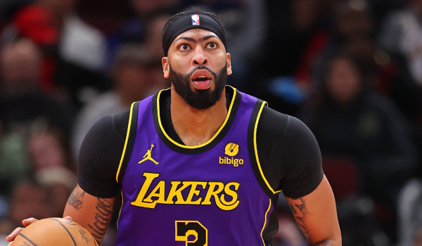 Anthony Davis of the LA Lakers fliff california